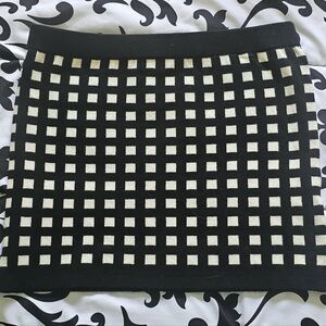Forever 21 Black and Cream Checkered Mini Skirt